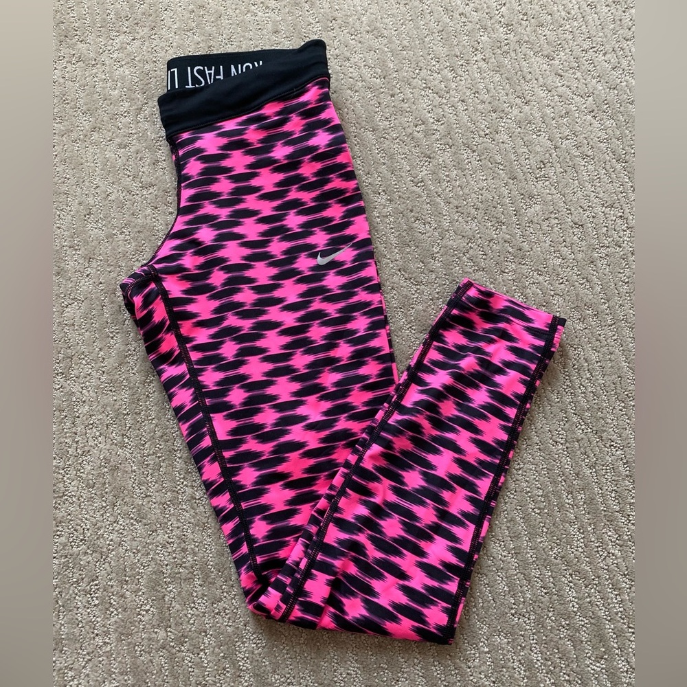 Nike leggings size small